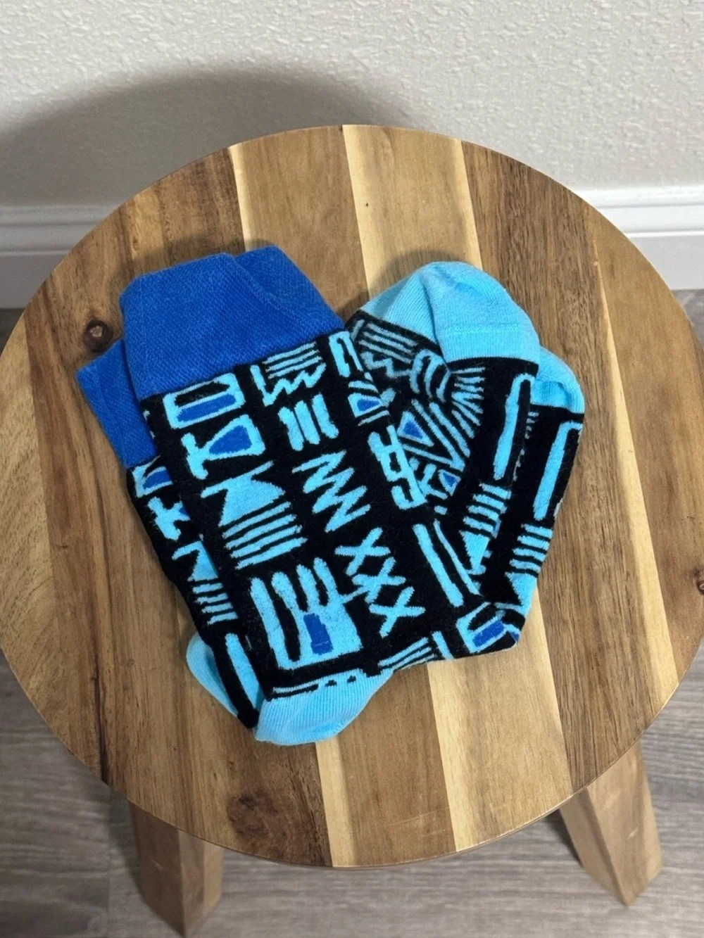OSFM Afropop Tribal Graphic Crew Socks Blue & Black Geometric Print Unisex